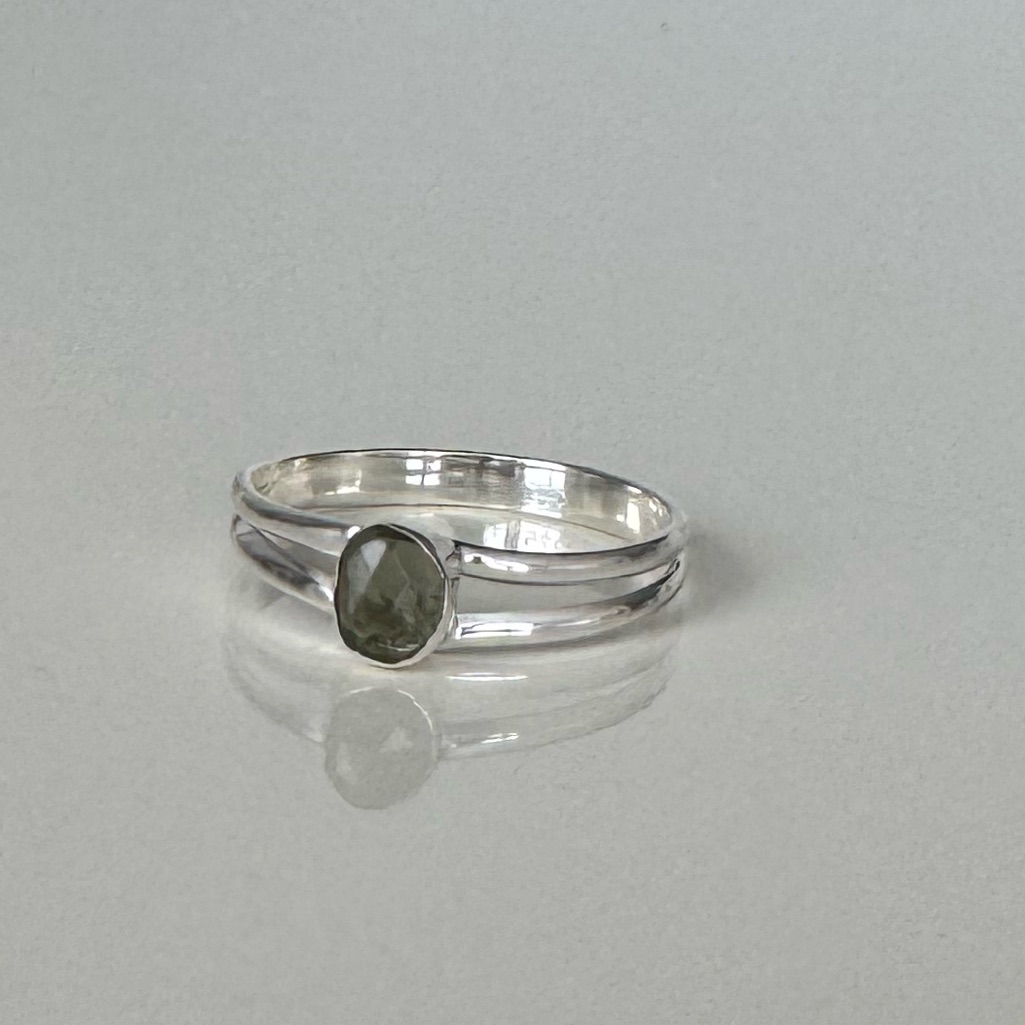 Nwot Sundance Budding Leaf Ring, Green Amethyst, Sterling Silver